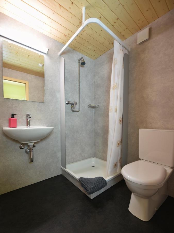 Schutzenbach Backpackers For Adults 18-35 Vandrehjem Lauterbrunnen Eksteriør billede