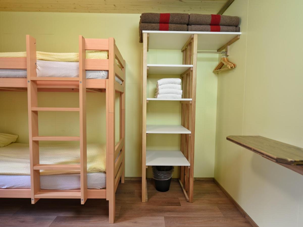 Schutzenbach Backpackers For Adults 18-35 Vandrehjem Lauterbrunnen Eksteriør billede
